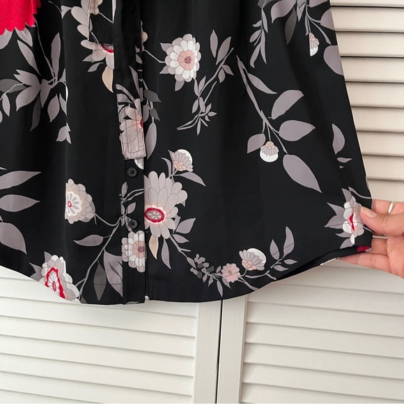 Loft Mini skirt floral print round hem, lace tie on waist with pockets, Size M - Picture 3 of 9